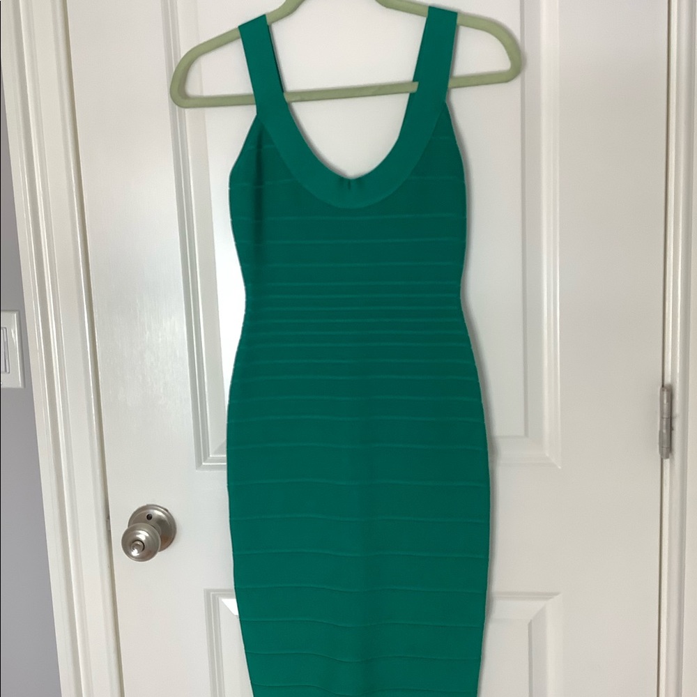 NWOT Emerald green Herve Leger bandage dress
